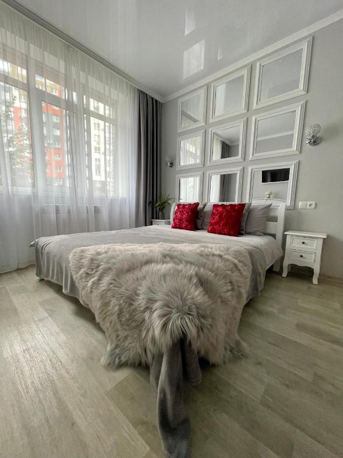 Paris 92 Apartment Irpin