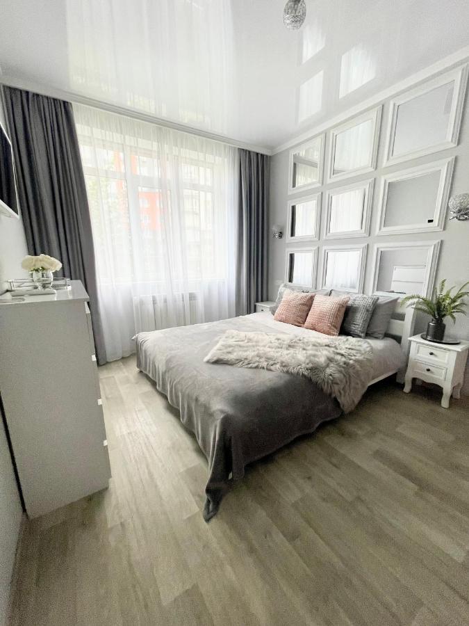 Paris 92 Apartment Irpin